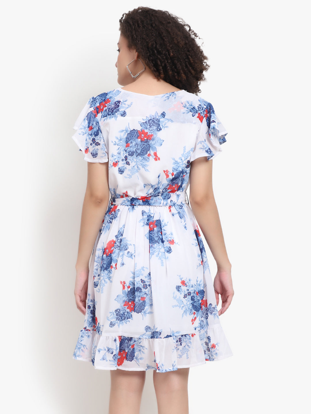 Vestido cruzado con estampado floral: una combinación perfecta de elegancia y comodidad