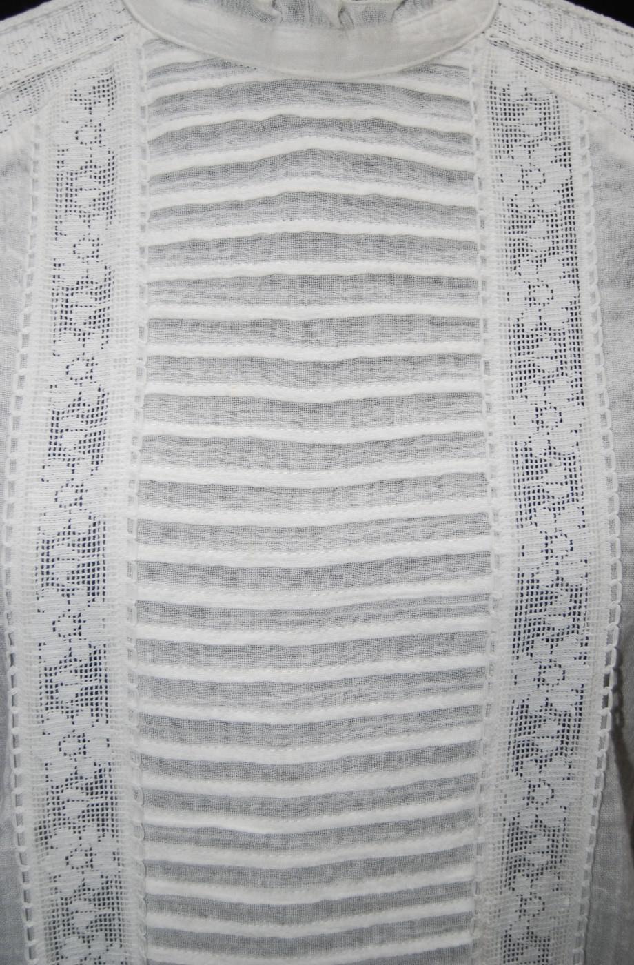 Women’s Cotton Pintuck Lace Panel Top